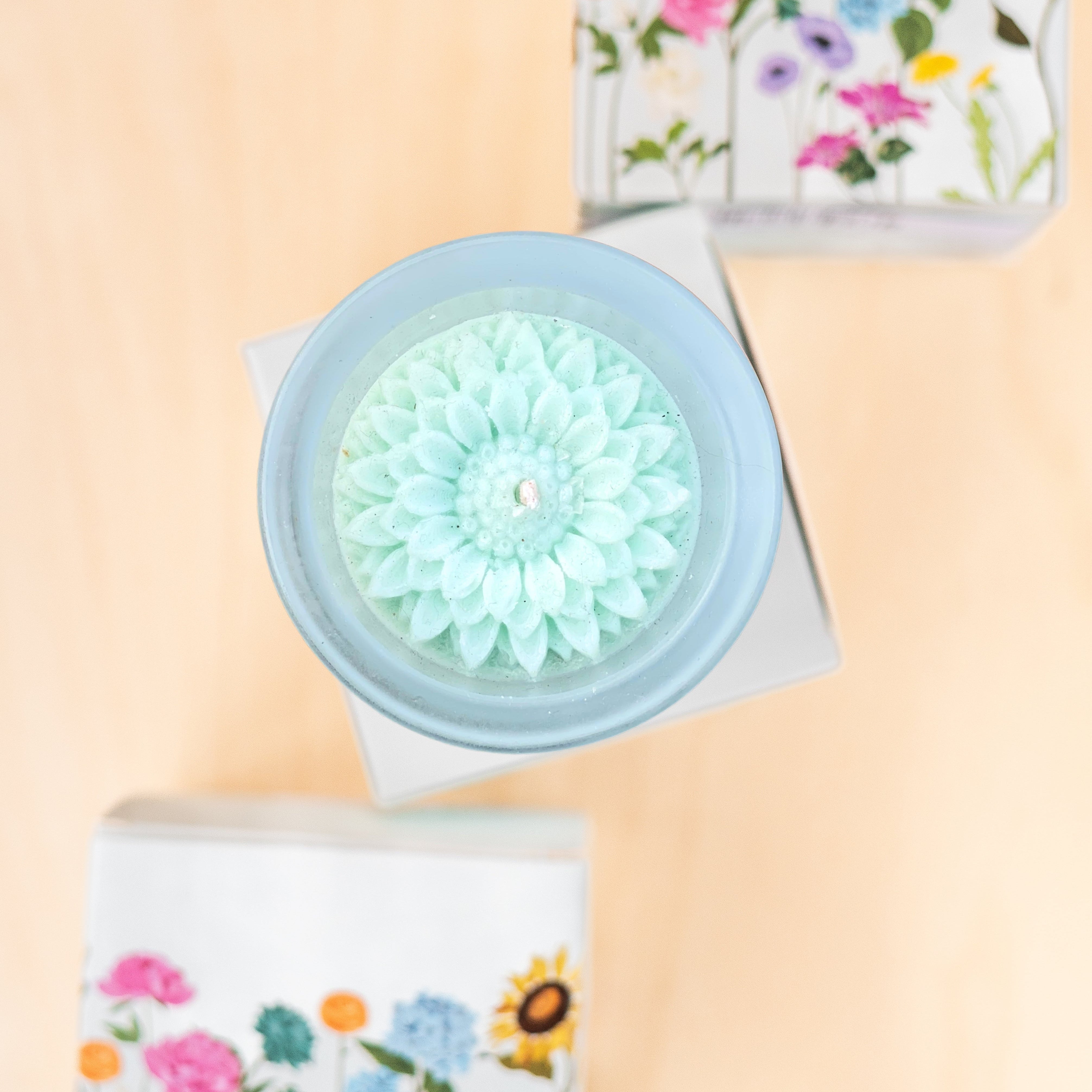 Dahlia Flower Candle